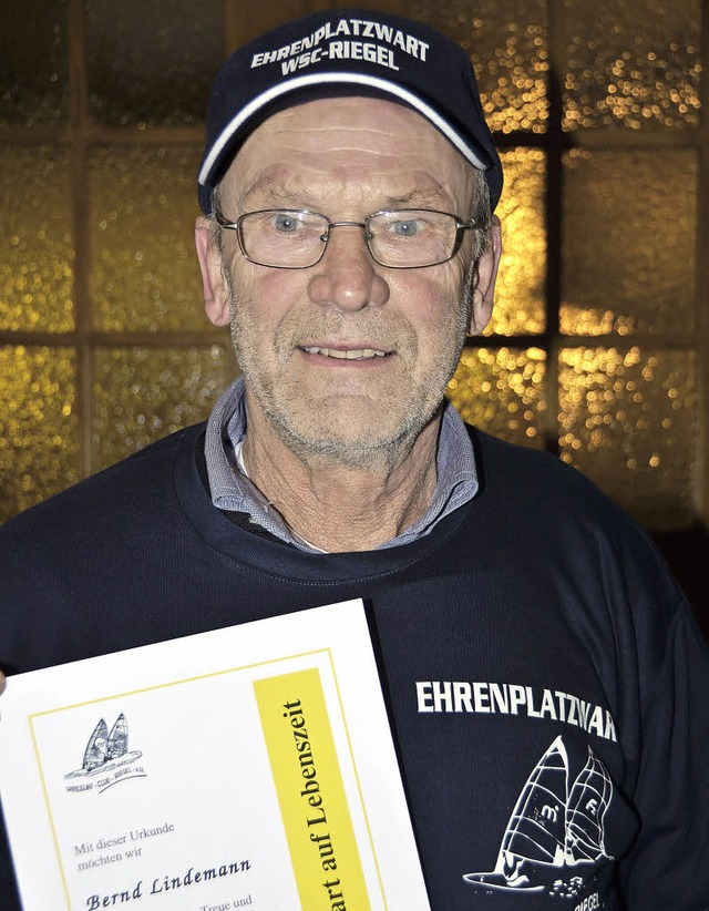 Bernd Lindemann wurde bei der Hauptver...hrenplatzwart auf Lebenszeit ernannt.   | Foto: R. Vitt