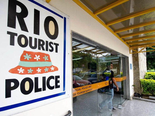 Drei Mnner wurden von der Polizei in Rio festgenommen.  | Foto: AFP