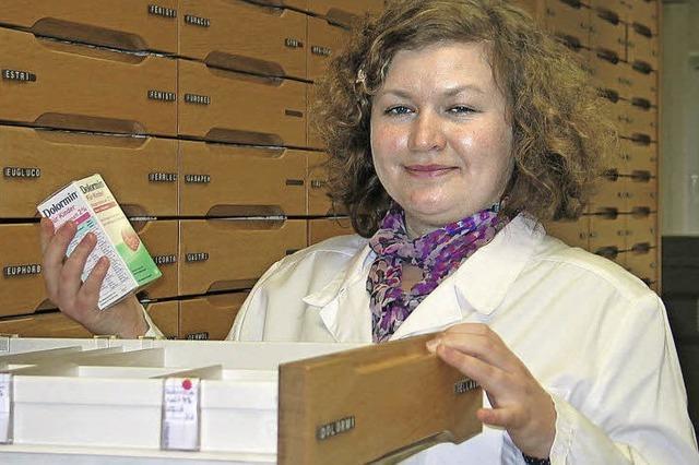 Ausbildungsberuf Pharmazeutisch-technische Assistentin: Valentina Litau hilft den Kunden