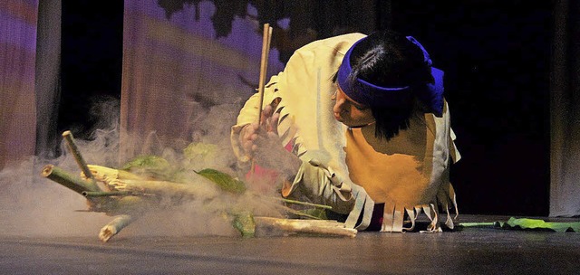 Yakari macht Feuer.   | Foto: pro