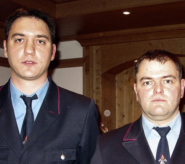 Edin Muslic (links) ist neuer Kommanda...tian Frey hatte das Amt 15 Jahre inne.  | Foto: U. Spiegelhalter