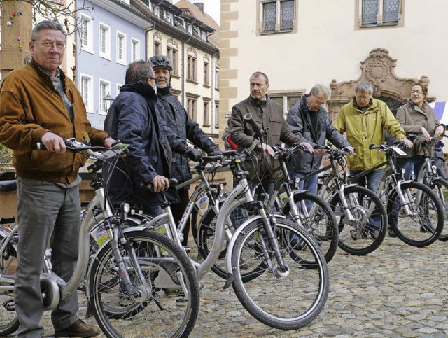 Den Selbstversuch mit dem E-Bike wagte...der Auftakt-Veranstaltung in Endingen.  | Foto: Hlter-Hassler