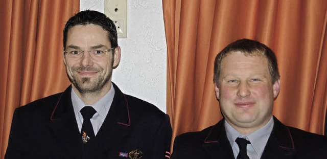 Das Landesfeuerwehrabzeichen in Silber...rkle (links) und Frank-Stefan Hettich.  | Foto: Pia Grttinger