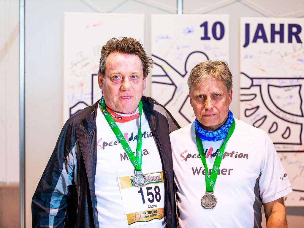 10 Jahre Freiburg-Marathon: In allen Jahren am Start waren Micha Nbling (21 km, 02h 07min, links) und Werner Faltin (21 km, 02h 07min)