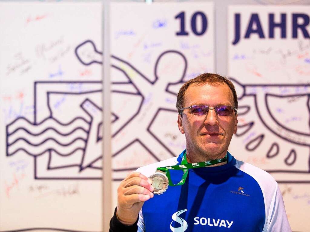 10 Jahre Freiburg-Marathon: In allen Jahren am Start war Gnter Bauer (21 km, 01h 58min 44sek)