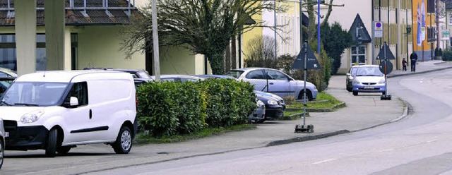 Verkehrsberuhigung nach Umwidmung der ...   entsteht ein neuer Geh- und Radweg.  | Foto: Gollrad