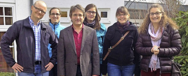 Erls fr Frderverein (von links): Vo...Lisa Gntert bei der Spendenbergabe.   | Foto: Birgit Rde