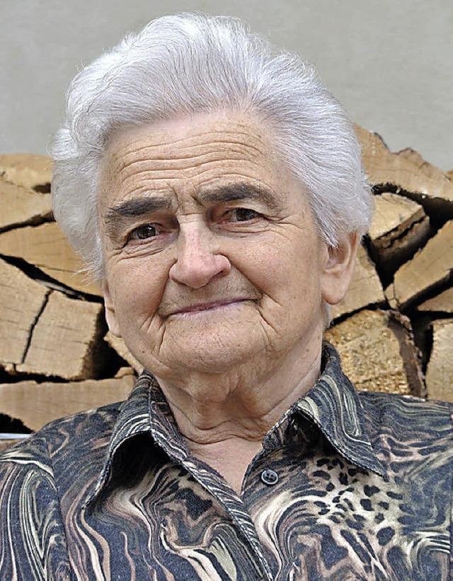 Rosa Asal, seit 55 Jahren bei den Landfrauen  Utzenfeld.   | Foto: Maier