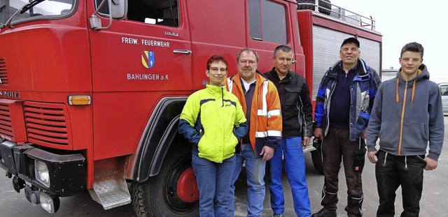 Auch Bahlinger Feuerwehrauto findet im...nd  Robin Weck. (Frank Rasch fehlt.)    | Foto: fabry