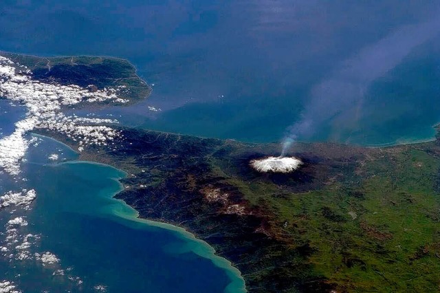 Der rauchende Vulkan tna auf Sizilien.   | Foto: AFP
