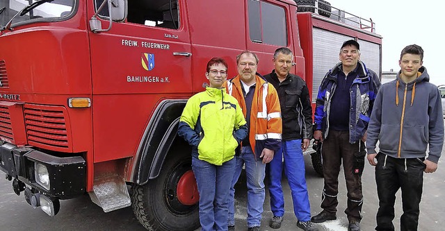Auch das alte LF 8 der Feuerwehr Bahli...Koch, Gerd Frommherz und  Robin Weck.   | Foto: Feuerwehr Bahlingen