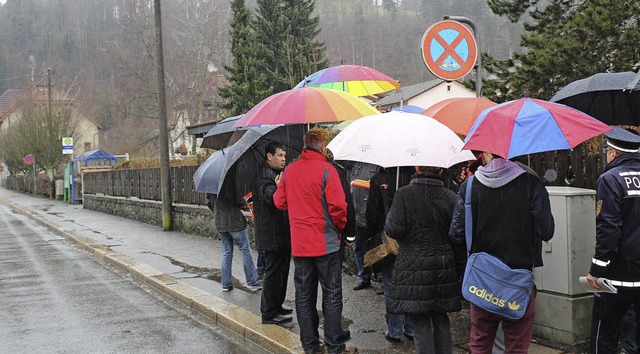 Verkehrsschau in Schnau: Der Gehweg z...en um einen Meter verbreitert werden.   | Foto: Hermann Jacob