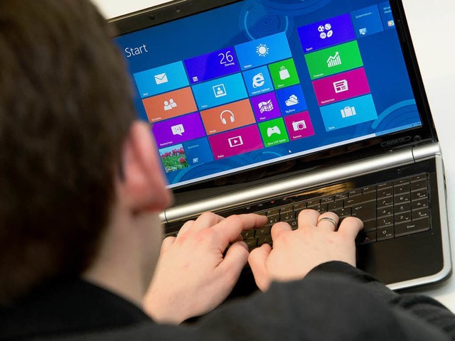 Ohne Start-Button kommt Windows 8 nicht gut an.  | Foto: dpa-tmn