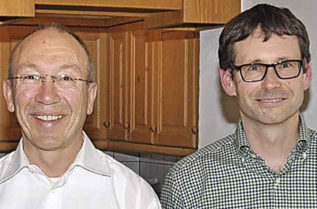 Mario Dietsche (links) und Thomas Bald...nd 30 Jahren bei der Bergwacht aktiv.   | Foto: Stefan Pichler