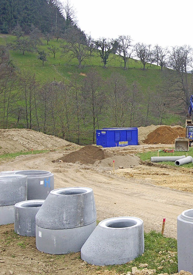 Die Erschlieung &#8222;Heldhansenhof&...m Glottertal bereits  auf Hochtouren.   | Foto: Christian Ringwald