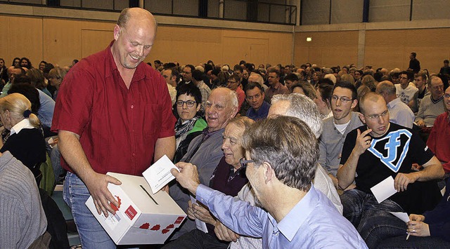 Die Brger entscheiden:  Abstimmung im...oplast. Der Souvern hat Nein gesagt.   | Foto: Jrn Kerckhoff