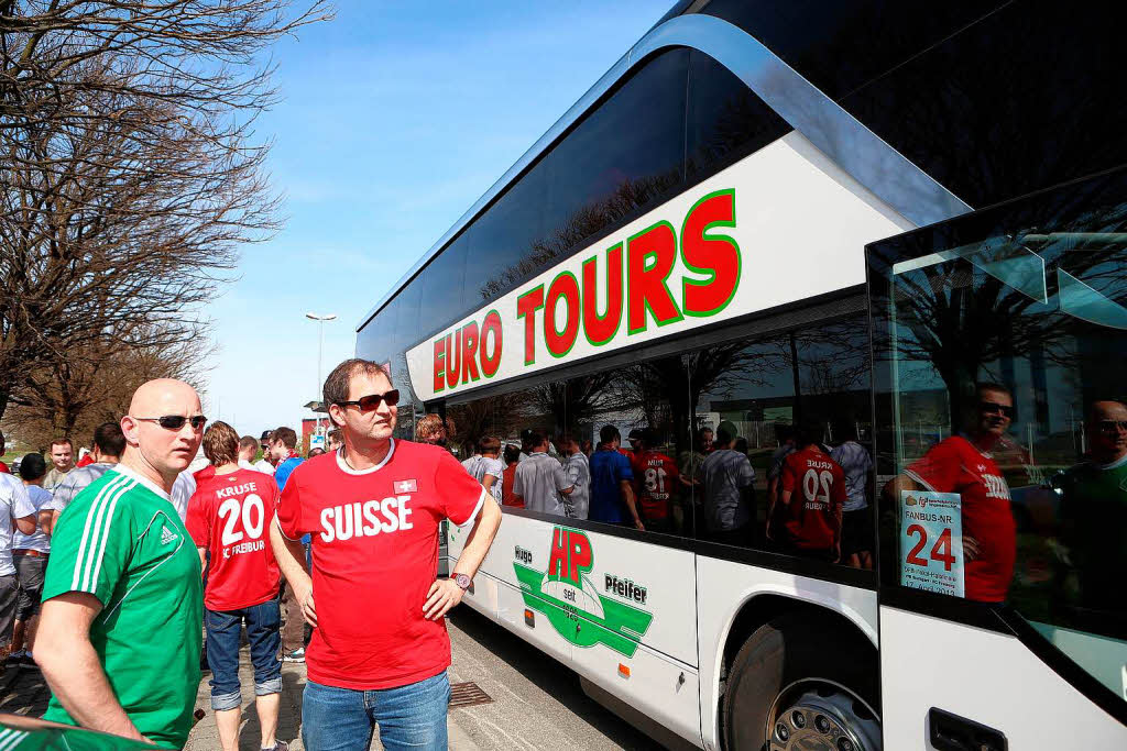 Auch In Kappel-Grafenhausen haben sich zig Fans auf den Weg nach Stuttgart gemacht: Sie wollen dae DfB-Pokal-Halbfinale live sehen.