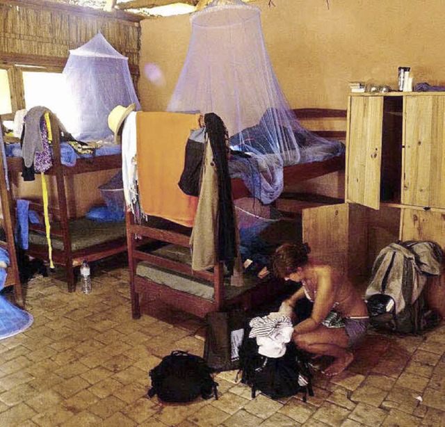 Aufrumen nach dem nchtlichen Kampf g...Patricia in einem Hostel in Mosambik.   | Foto: privat