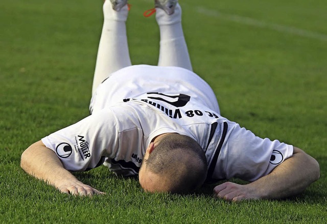 Entnervt am Boden: Jago Maric vom FC 08 Villingen  | Foto: dieter reinhardt