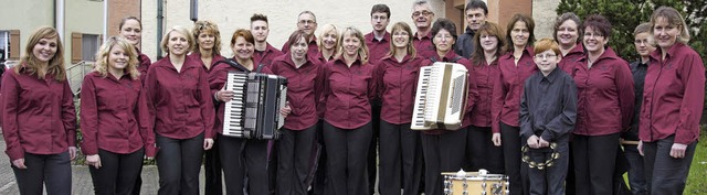 Aufs Jubilumskonzert in der Mslehall...die Aktiven des Harmonika-Orchesters.   | Foto: Verein