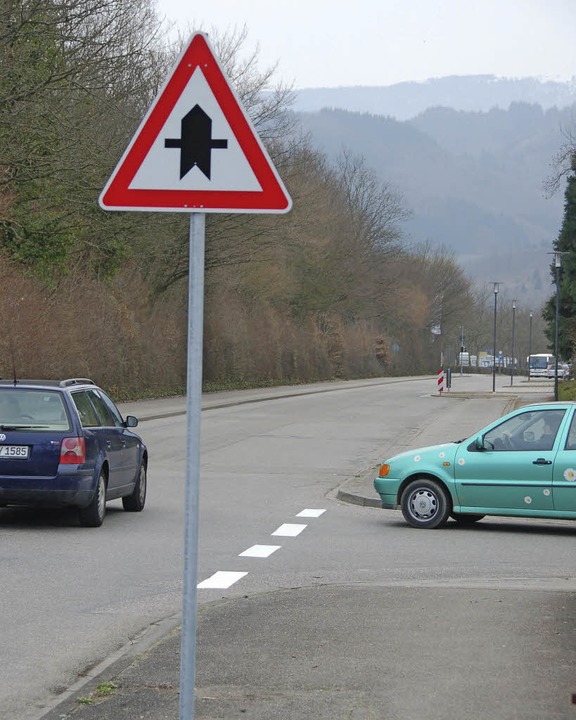 Rechts vor links im Rückwärtsgang - Denzlingen - Badische ...