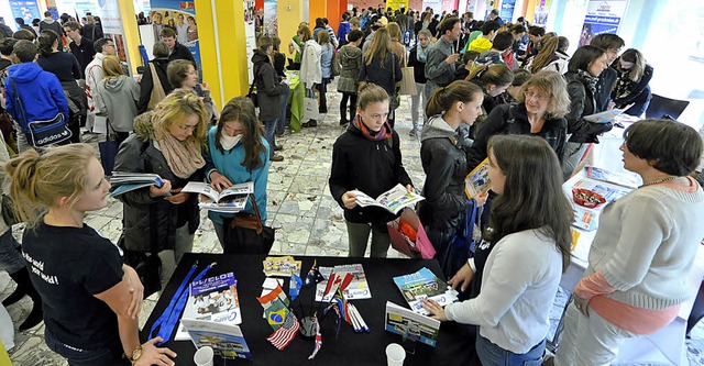 Groer Andrang bei der &#8222;Jubi&#8220; im St.Ursula-Gymnasium   | Foto: Bamberger