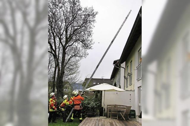 Kein Durchkommen mit der modernen Drehleiter