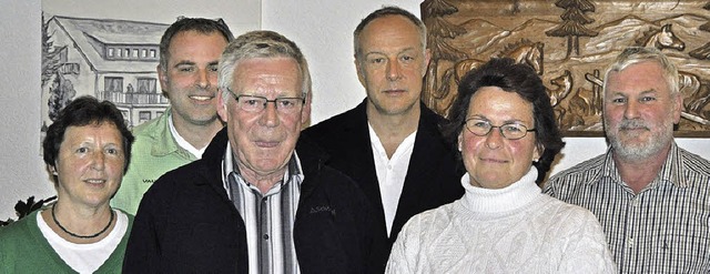 Grndungsmitglied Karl Thoma (Dritter ...enbeck und Jrgen Kiefer (von links).   | Foto: hannah steinebrunner