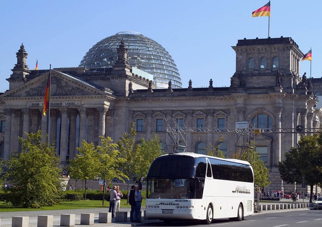 Berlin ist immer eine Reise wert: Das ...iele Touristen reisen mit dem Bus an.   | Foto: BDO