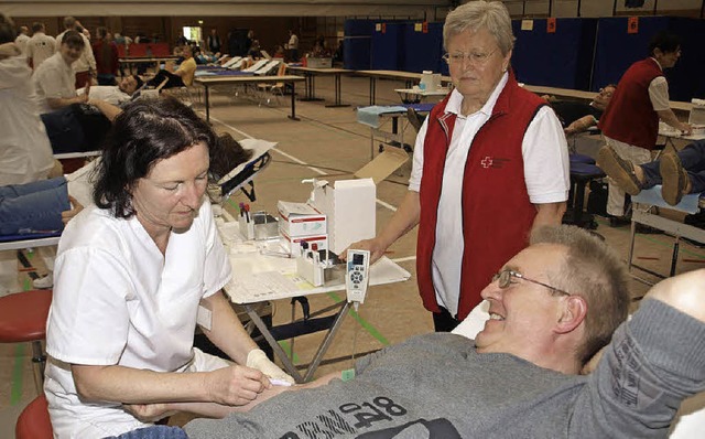 Blutspenden kann auch Spa machen  | Foto: Albert Greiner