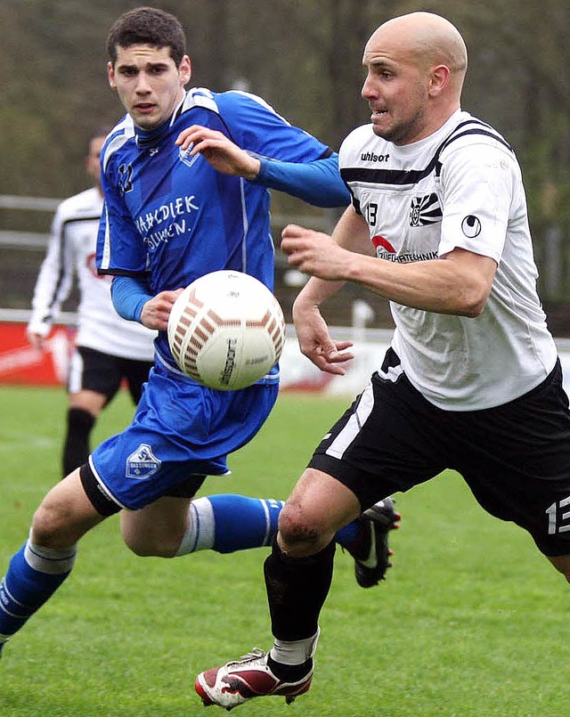 Mario Ketterer (rechts) hat mit einer ...eimspiel gegen Bissingen vorbereitet.   | Foto: Reinhardt