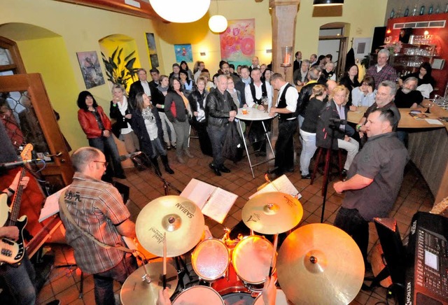 Pop und Rock standen  nicht nur im Pal...eisterten die Besucher der  Musiknacht  | Foto: Markus Zimmermann               