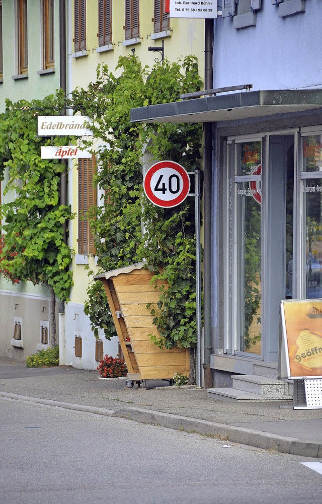 Ein Tempolimit wie  in Ihringen bekomm...chendeckend  alle  Ortsdurchfahrten.   | Foto: a. pohrt