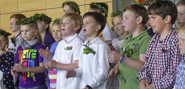 Frhlingslieder erklangen beim Schulfest in Gresgen.   | Foto: Grether