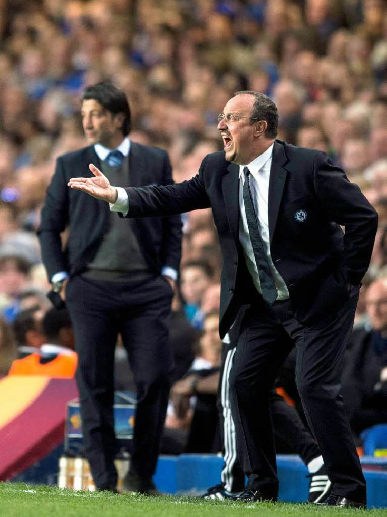 Die Trainer: Chelseas Rafael Benitez (vorne) und Basels Murat Yakin