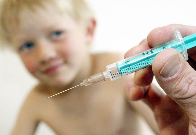 Impfungen knnen Kinder vor schweren S...glich mit dem Impfen begonnen werden.  | Foto: dpa, FriederiEke Marx-Kohlstdt
