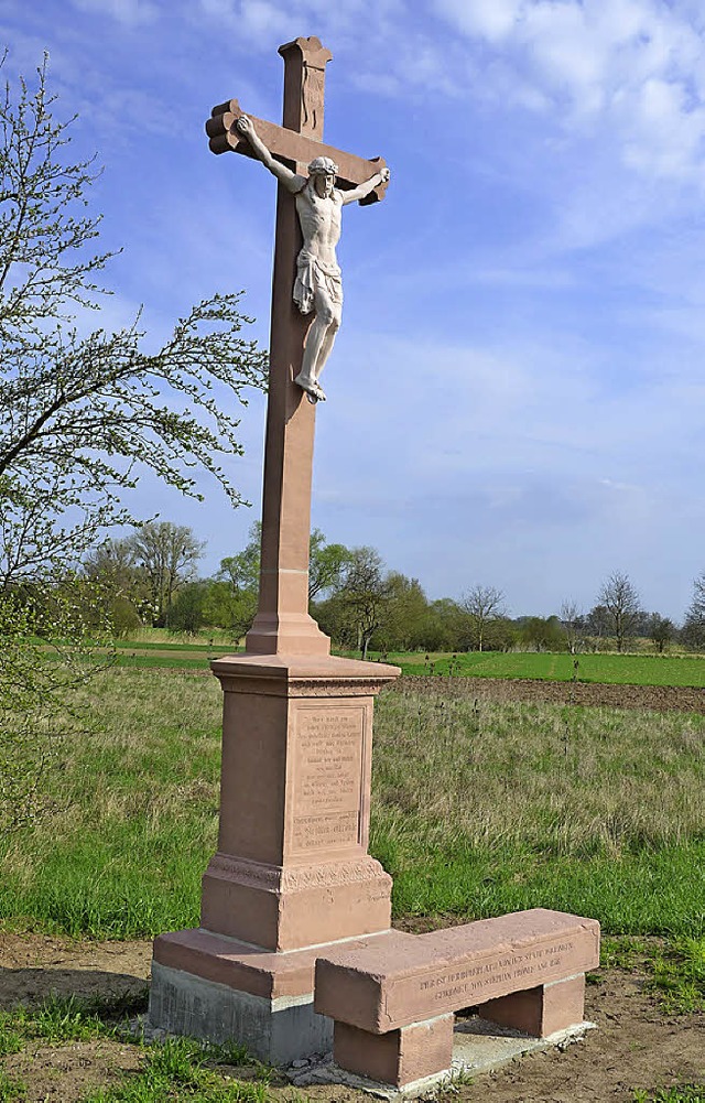 Das Wellinger Kreuz an der Weisweiler Strae in neuem Glanz  | Foto: Vitt