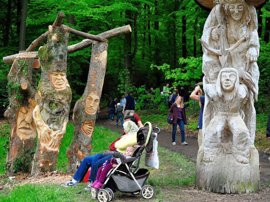 Ab in den Wald: Beim zweiten Waldtag gab’s 29 Stationen rund ums Freiburger Waldhaus. Ab in den Wald: Beim zweiten Waldtag gab’s 29 Stationen rund ums Freiburger Waldhaus.