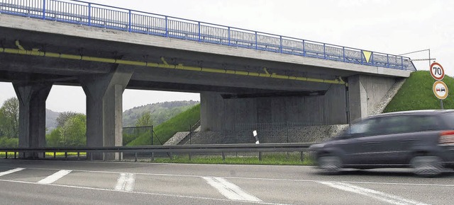 Die Brcke fr die Umfahrung von  Oberlauchringen ist bereits fertig.    | Foto: NEUBERT