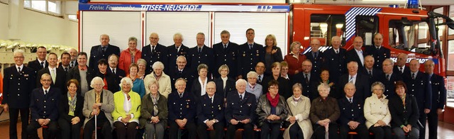 Die Feuerwehr Neustadt war Gastgeber f...erwehrkommandanten und Brgermeister.   | Foto: privat