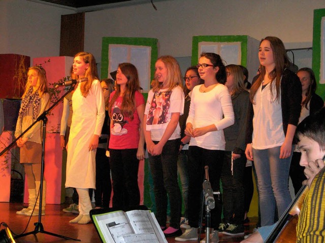 Die Kinder- und Jugendchre  &#8222;Ti...hre Konzert &#8222;Music is it&#8220;.  | Foto: Privat