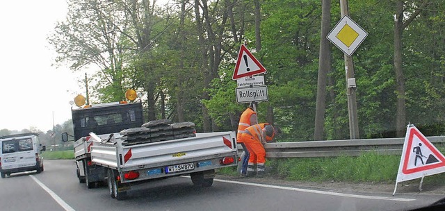 Die Belagsarbeiten an der B34 sind abg... die Autos haben  wieder freie Fahrt.   | Foto: Ralf Staub