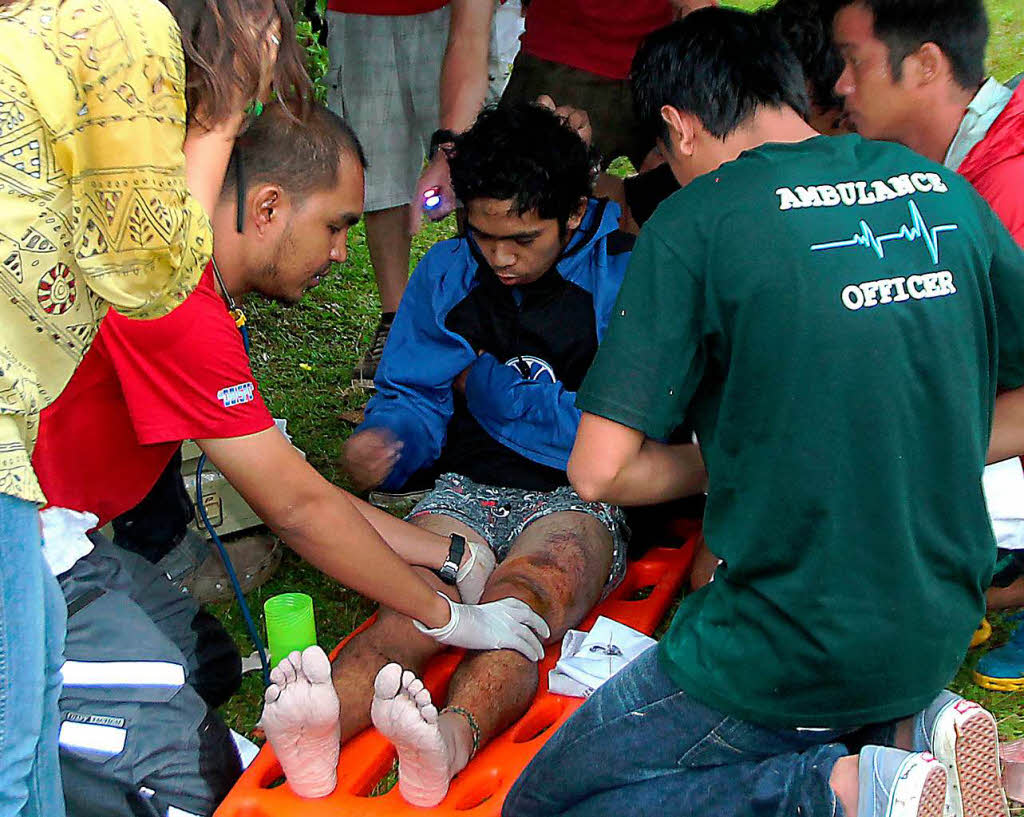 Erste Hilfe am Vulkan Mayon – Wanderer und Bergfhrer wurden vom Ausbruch berrascht
