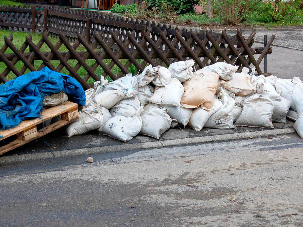 Aufrumarbeiten in Elzach nach dem schweren Unwettern