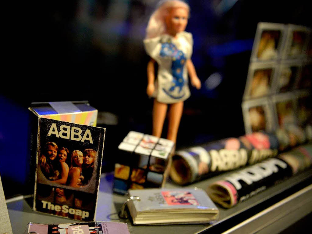 Abba, die Seife (links) und eine Abba-Barbie (hinten)