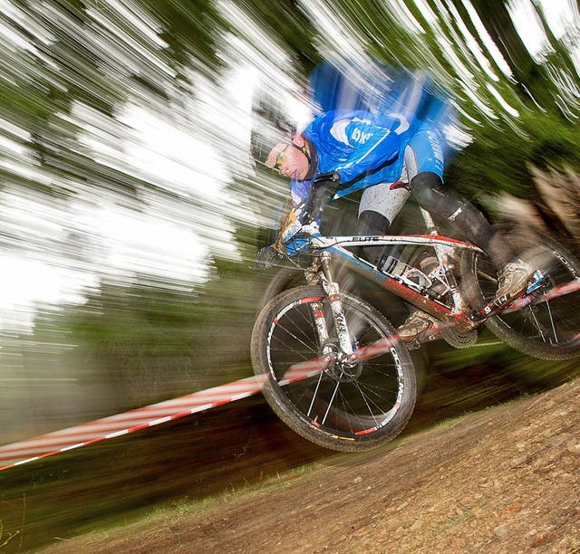 Ganz so schnell wie beim Mountainbiker...er Fahrgeschick ist trotzdem gefragt.   | Foto: dpa