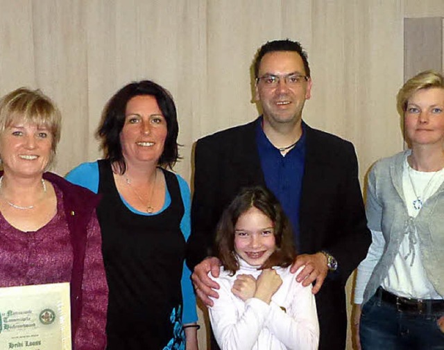 Martin Hagenbucher ehrte Heidi Looss, ...r und Michaela Dischinger (von links).  | Foto: S. Pichler
