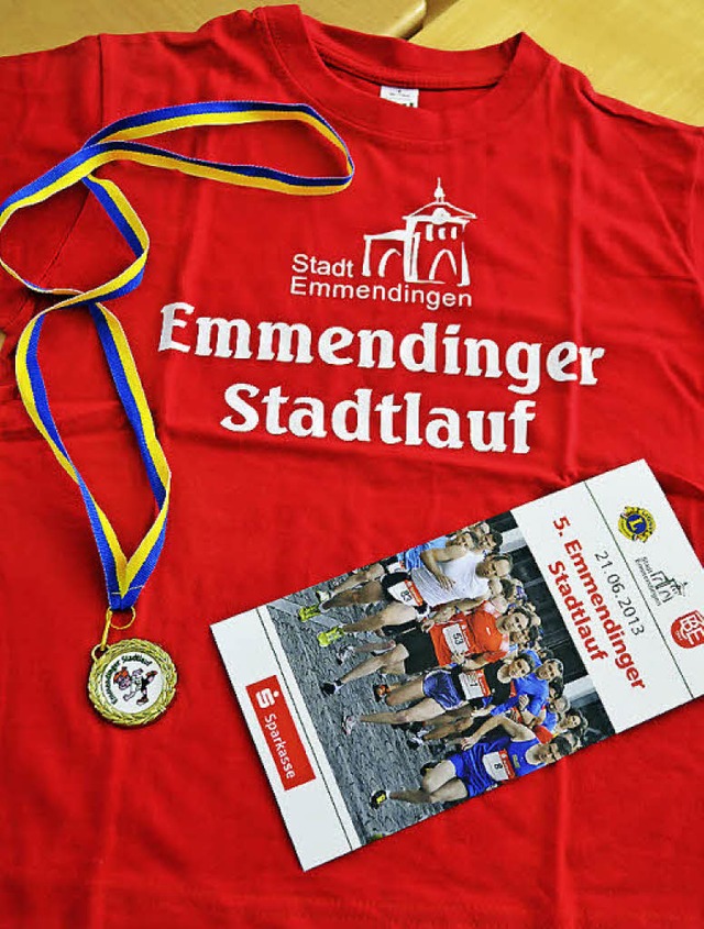 Alle Bambini-Lauf-Teilnehmer erhalten ein T-Shirt und eine Medaille.   | Foto: B. Herrmann