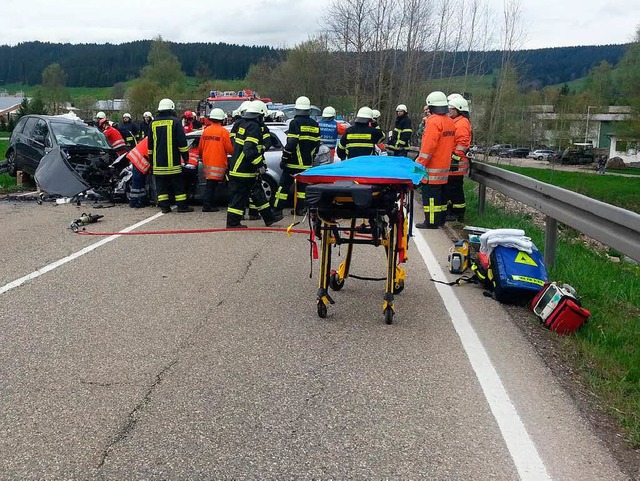 Auf der B31 im Bereich  Titisee-Neustadt hat sich ein schwerer Unfall ereignet.  | Foto: Ganz Martin