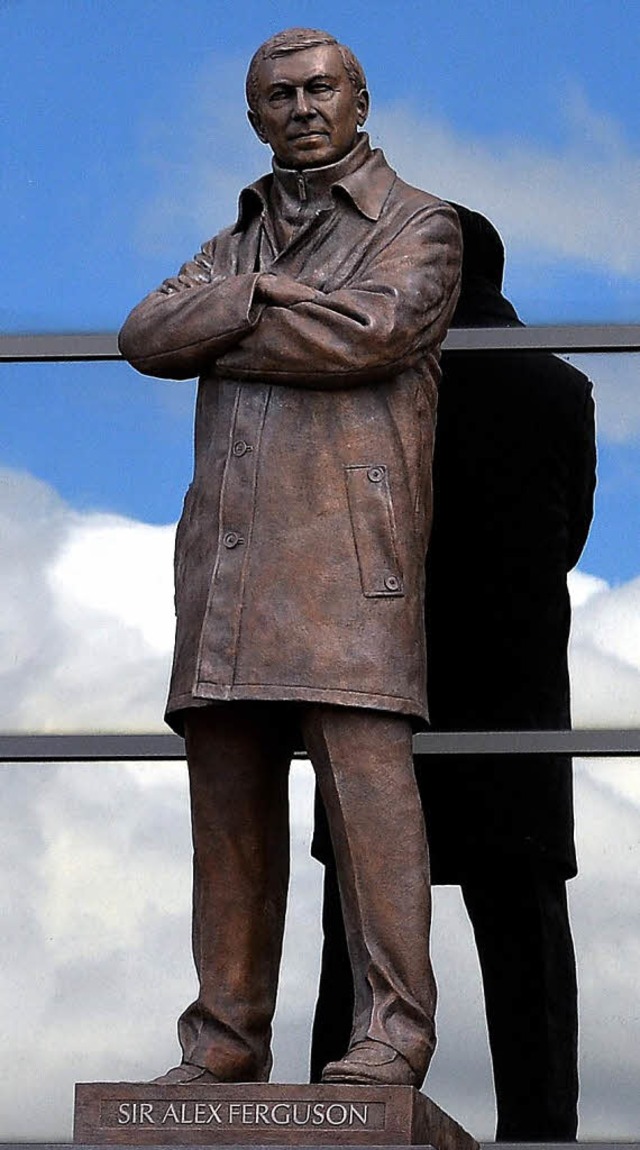 Ein Denkmal haben sie  Sir Alex Fergus...n Manchester United,  bereits gesetzt.  | Foto: afp/dpa